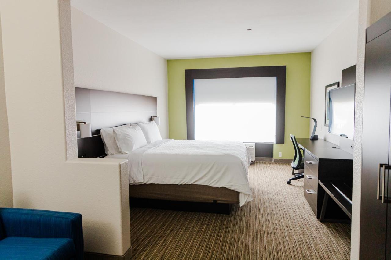 Holiday Inn Express Hotel & Suites Greenville By Ihg Exterior photo