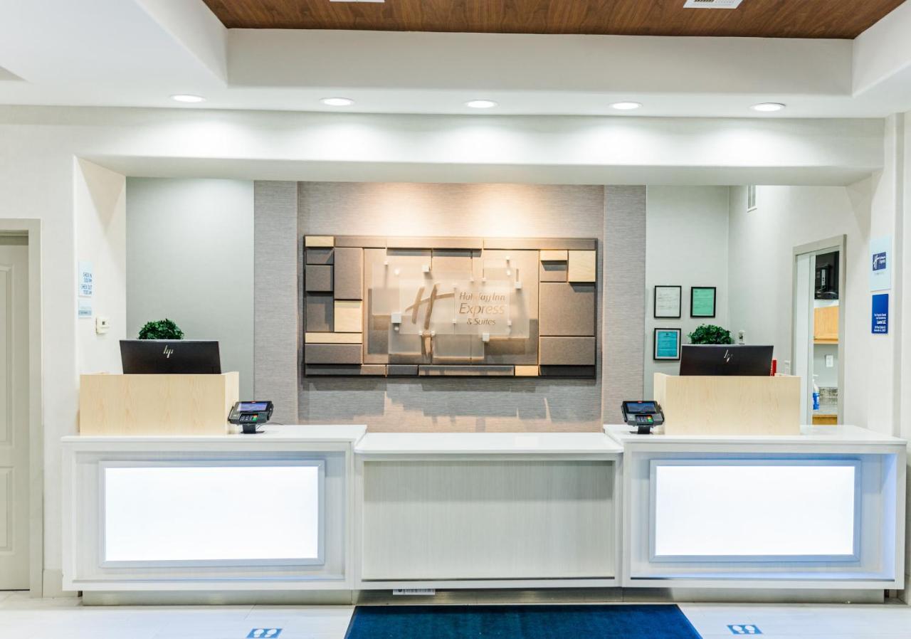 Holiday Inn Express Hotel & Suites Greenville By Ihg Exterior photo