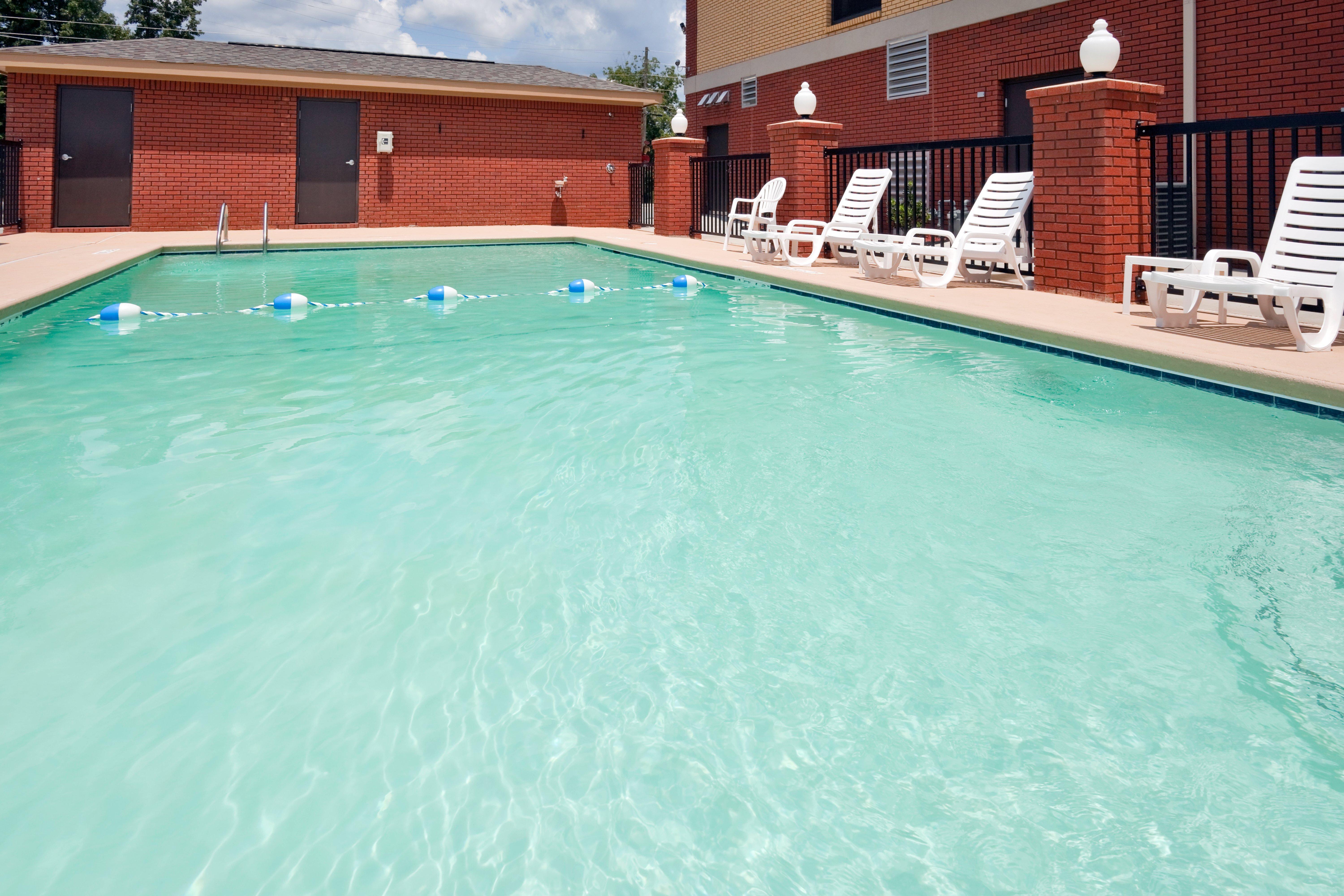 Holiday Inn Express Hotel & Suites Greenville By Ihg Exterior photo