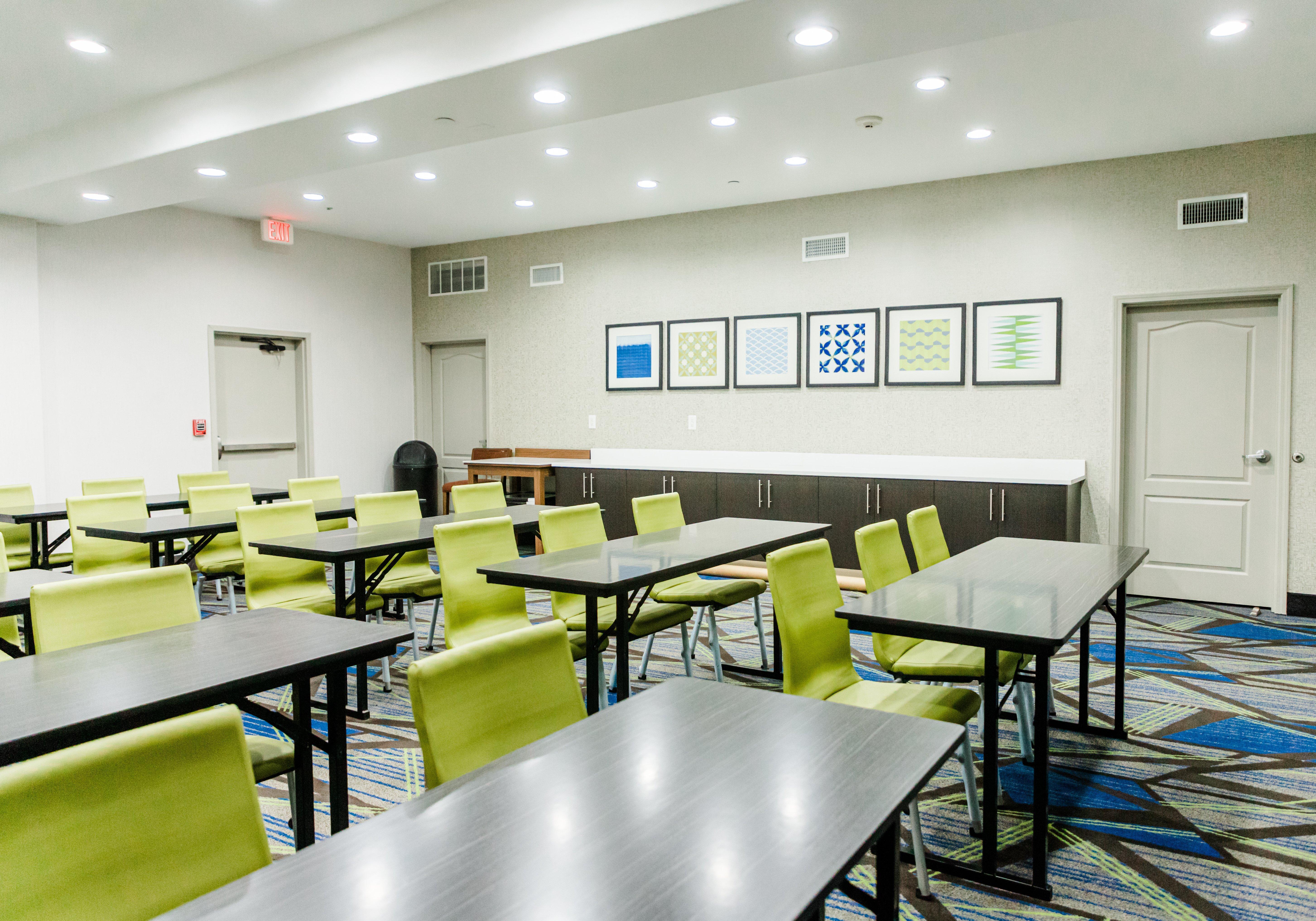 Holiday Inn Express Hotel & Suites Greenville By Ihg Exterior photo